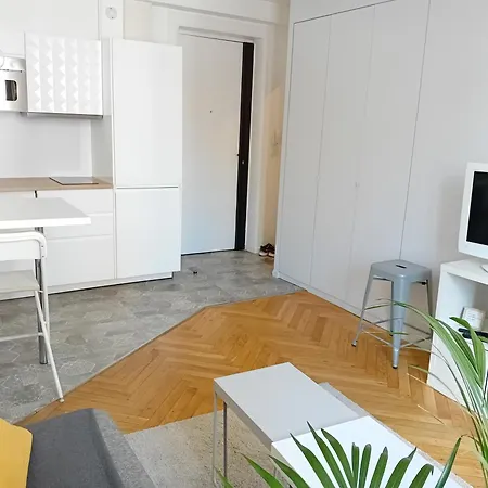 Escale 1 - Part Dieu Apartment